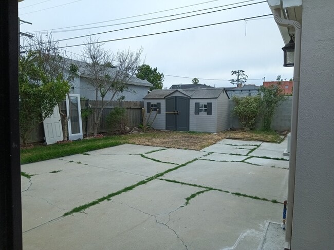 Photo - 5414 S Victoria Ave