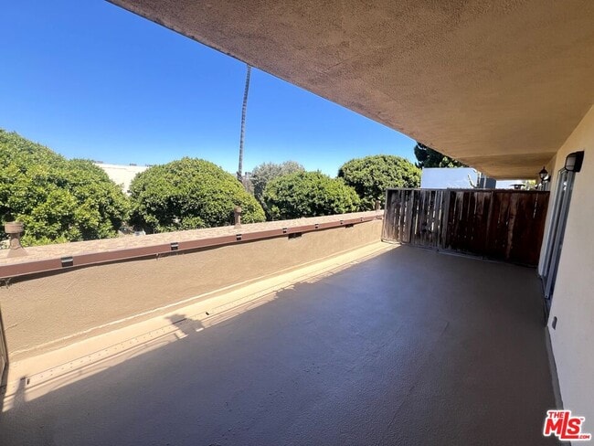 Photo - 2637 S Centinela Ave Unit 7