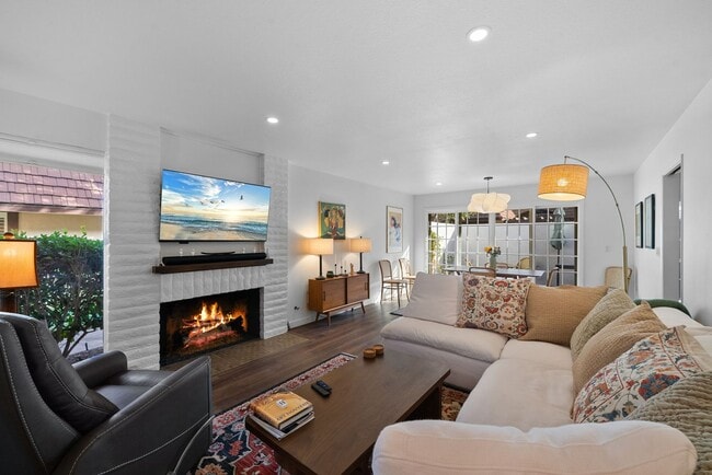 Photo - 7.5 Month Furnished Condo at Collwood Manor