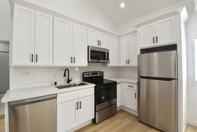 Photo - 4751 Kraft Ave Unit 4749