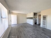 Photo - 259 E 49th St Townhome