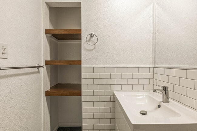 Bathroom closet - 3611 1/2 W 4th St Unit 3611.5