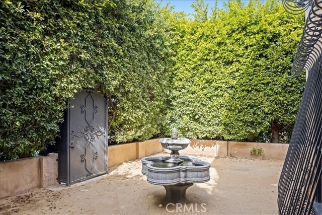 Photo - 1118 S Highland Ave Townhome