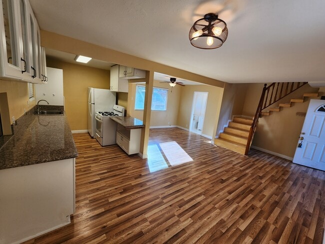 Building Photo - 5941 Whitnall Hwy