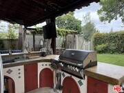 Photo - 923 Alma St