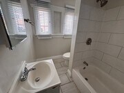Photo - 4216 Woodlawn Ave Apartment Unit 4216 1/2