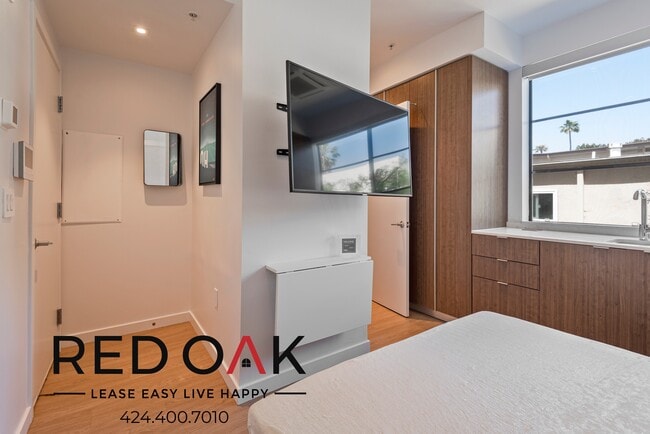 Photo - 11649 Mayfield Ave Unit 6C