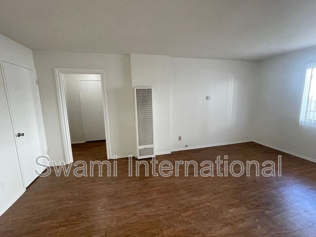 Photo - 345 Stepney St Unit 05