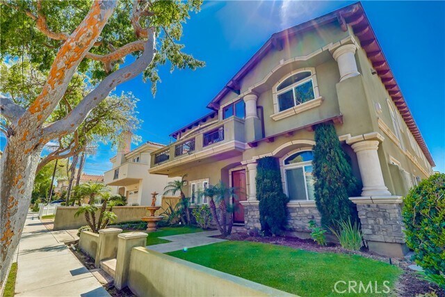 Photo - 2620 Grant Ave Townhome