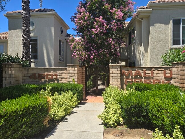 Building Photo - 4201 Las Virgenes Rd Unit 114 Rental