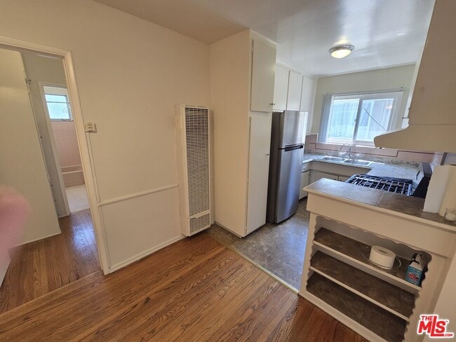Photo - 1532 N Harvard Blvd Unit 8