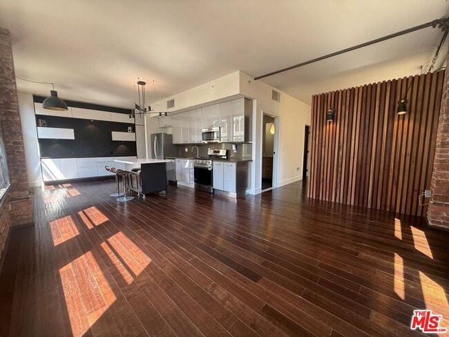 Photo - 460 S Spring St Unit 1011