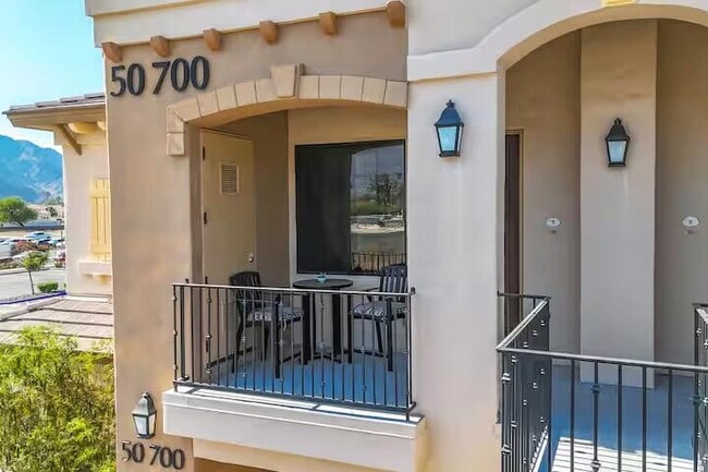 Photo - 50700 Santa Rosa Plz Unit 5