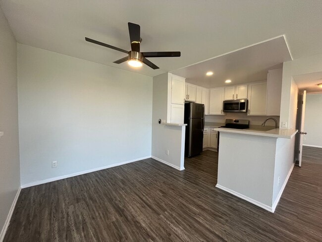 Photo - 5235 Kester Ave