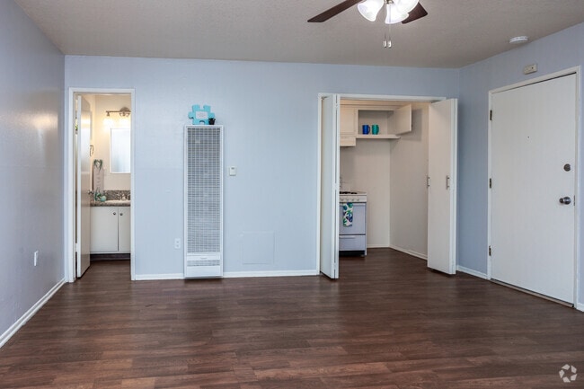 Studio, 1BA- 500SF - La Habra Hills Apartments