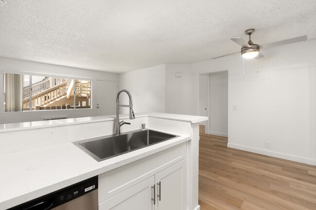 Photo - Terre at Graves