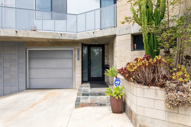 Photo - 2216 Bancroft Ave