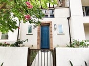 Photo - 537 W Foothill Blvd