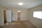 Photo - 810 E Silva St House