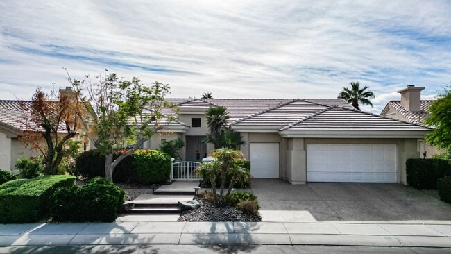 Photo - 78907 Fountain Hills Dr House