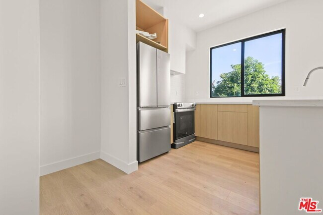 Photo - 2671 Benedict St Unit C