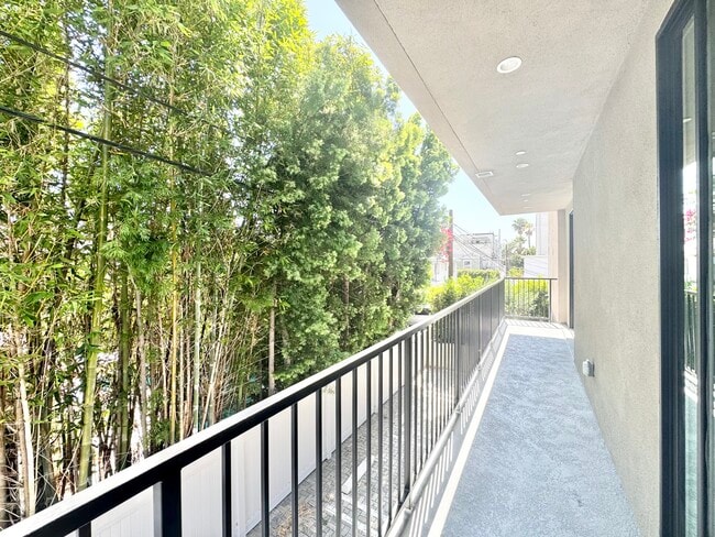 Photo - 10806 Blix St Unit 401