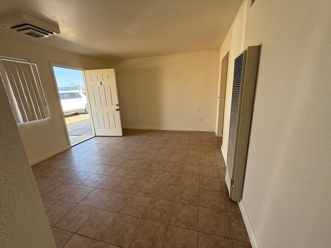 Photo - 0223 Unit #A