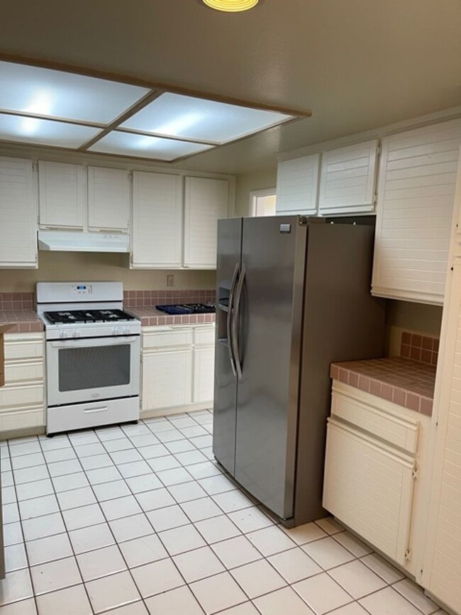 Building Photo - Beautiful home in Moreno Valley  coming up