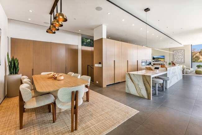 Photo - 1807 Blue Heights Dr