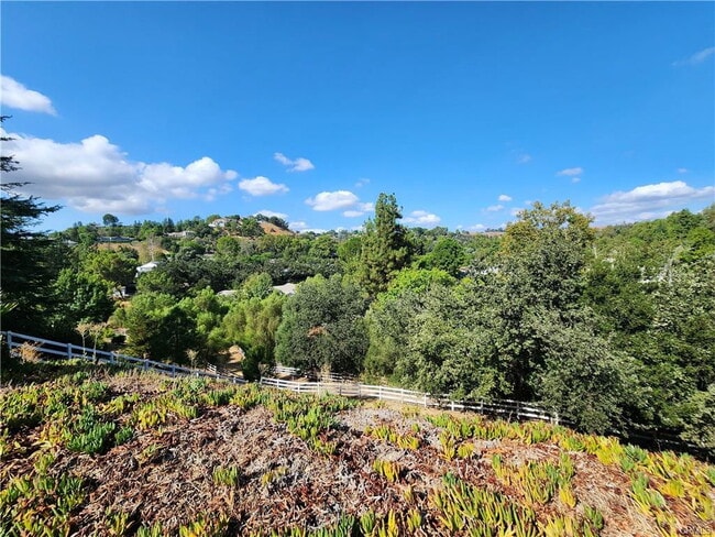 Photo - 5845 Hilltop Rd