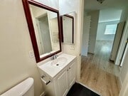 Photo - 1 bedroom in NORTH HOLLYWOOD CA 91605 Condo Unit 102
