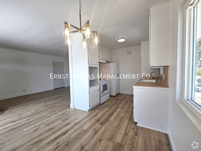 Building Photo - 3811 Brayton Ave Unit #03 Rental