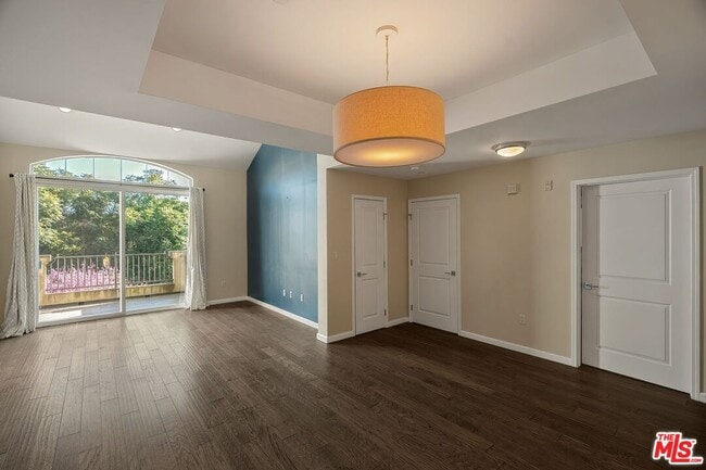 Photo - 1625 Granville Ave Unit 301