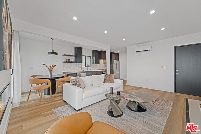 Photo - 3305 Ocean Front Walk Unit 2