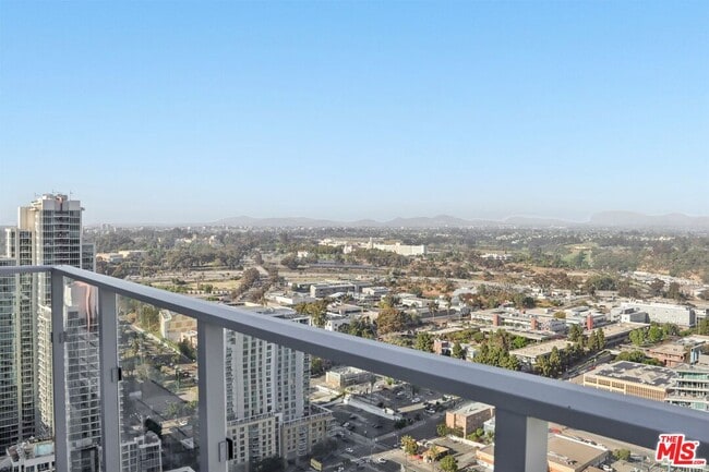 Photo - 800 Broadway Unit PH 2