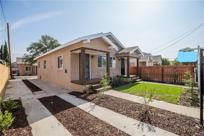 Building Photo - 712 W 54th St Unit 712 W. 54th Street