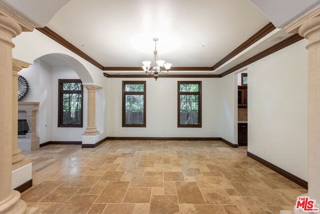 Photo - 120 S Almont Dr