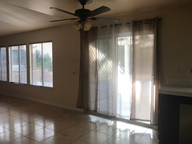 Photo - 2040 Begley Dr