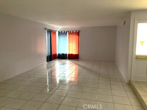 Photo - 1435 W Westmont Dr