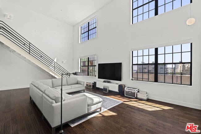 Photo - 746 S Los Angeles St Unit 1201