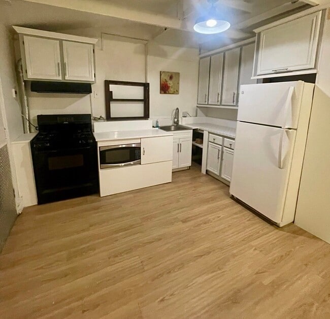 Photo - 413 N Orange Ave