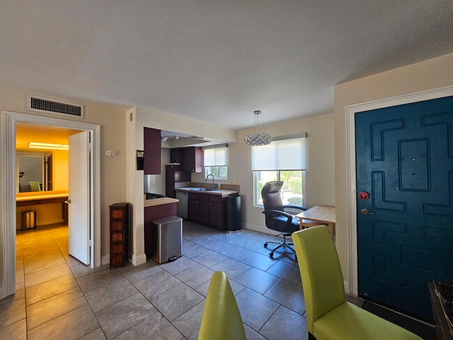 Photo - 2160 S Palm Canyon Dr Unit 2