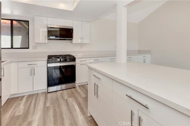 Building Photo - 28181 Sorrento Unit 98