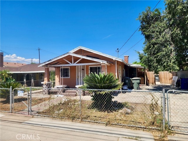 Building Photo - 224 E Rialto Ave Rental