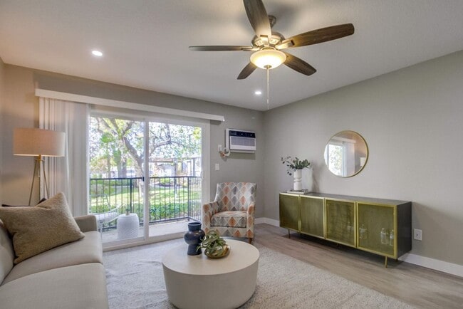 Photo - THE POINTE - JUST RENOVATED! Luxurious Community, W/D In Unit