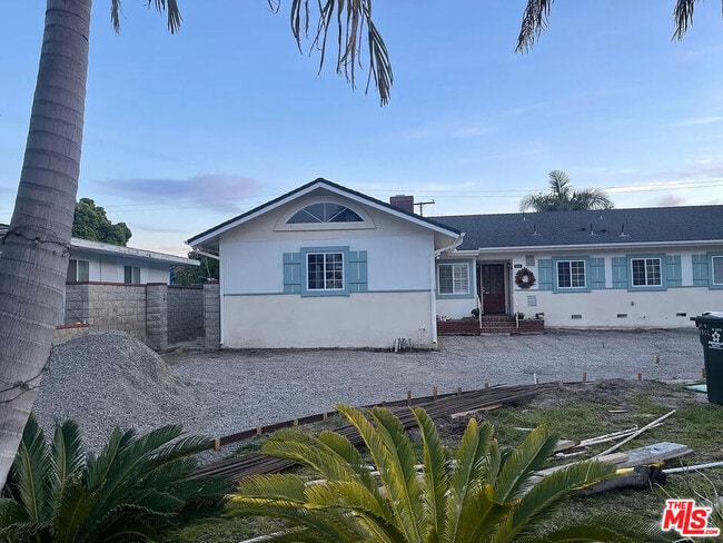 Building Photo - 9556 Lambert Cir