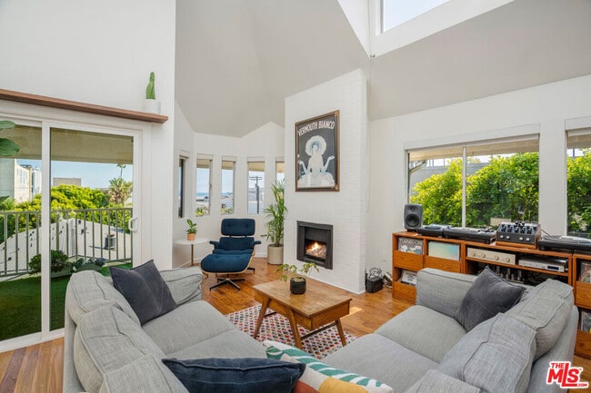 Photo - 24 Westwind St Unit C