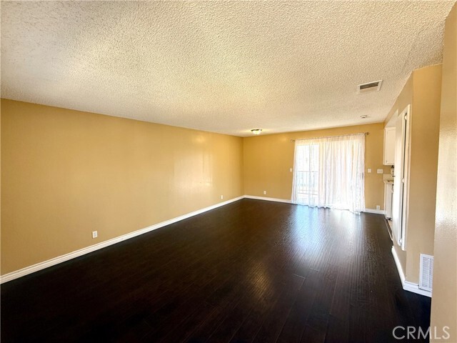 Photo - 901 N Dalton Ave Unit D