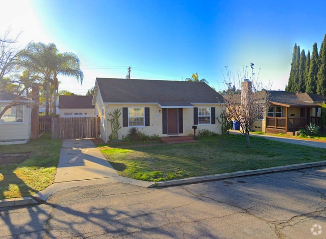 Building Photo - Remodeled Home w/ Detached Garage