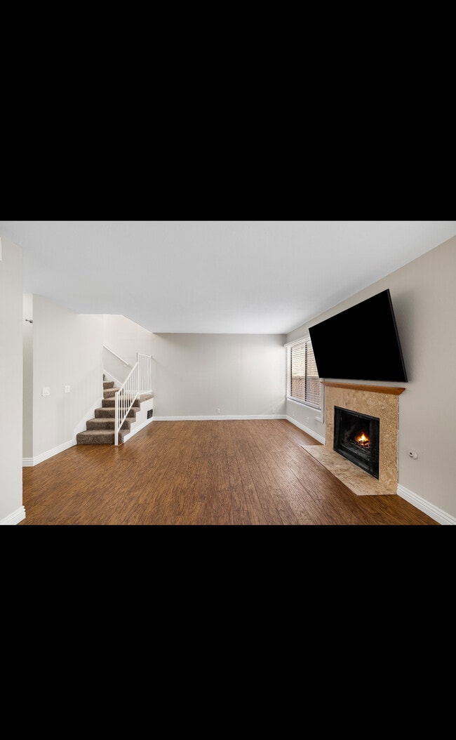 Photo - 5291 Colodny Dr